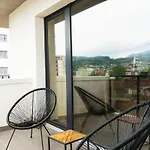 Bluent Apartment - A Modern Apartment With Gorgeous Views Over The City In A Brand New Building