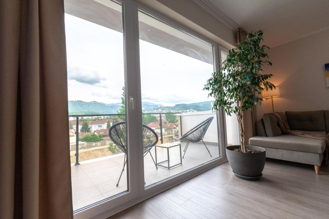 Bluent - A Modern With Gorgeous Views Over The City In A Brand New Building *